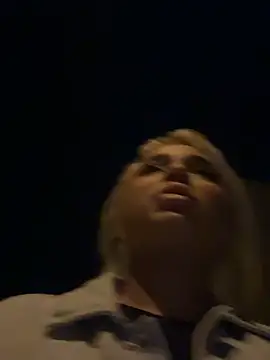 TaniaBliss webcam