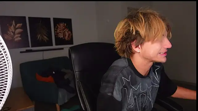 Denis_Wu webcam