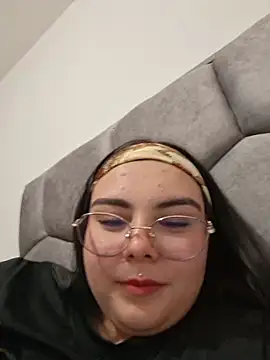 Julieth85_ live cam preview