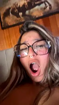 AliceStone19 live cam
