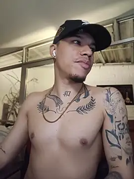 AlphaMasterXxx webcam
