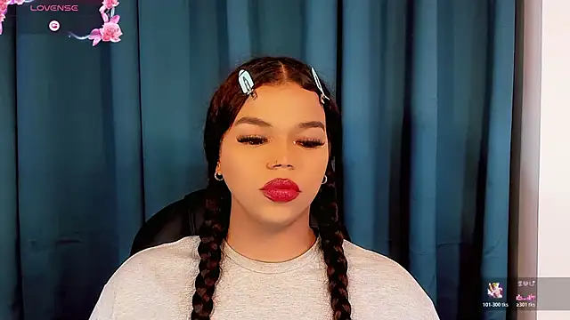 Keira_Fox31 webcam