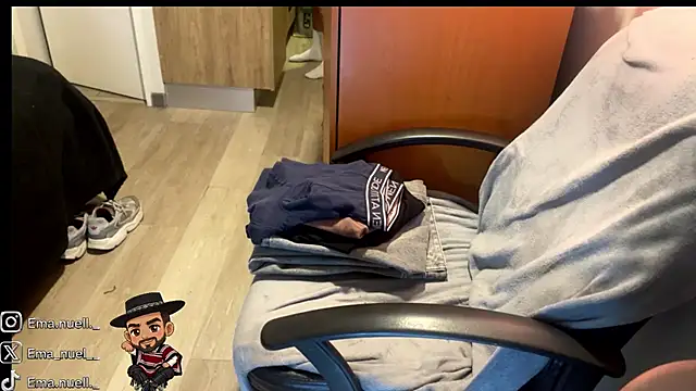 Emanuell__ webcam
