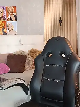 nahiarapalmer19 webcam