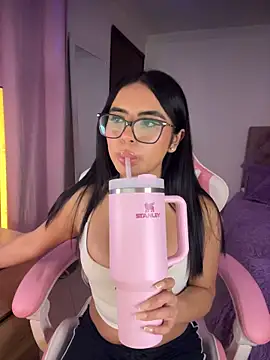 Emily-14 webcam