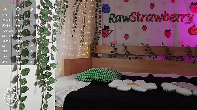 rawstrawberry webcam