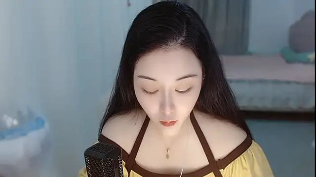 Amy-cnbaby