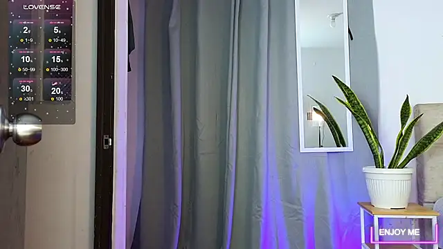 megangil_ webcam