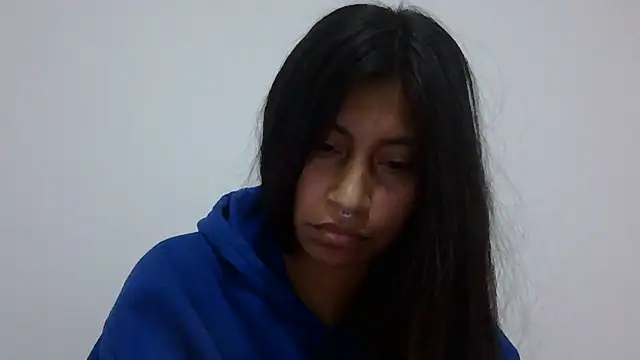 Pocahontas_Honey webcam