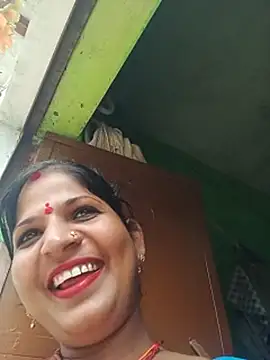 Joohi_Chawla143 live cam preview