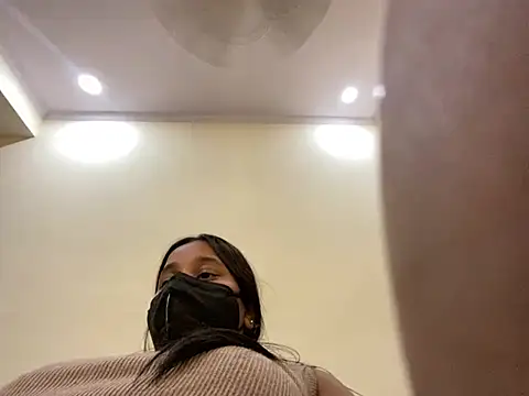 angel_priya469 live cam preview