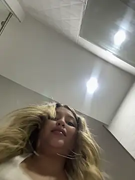 lunablossom_ webcam
