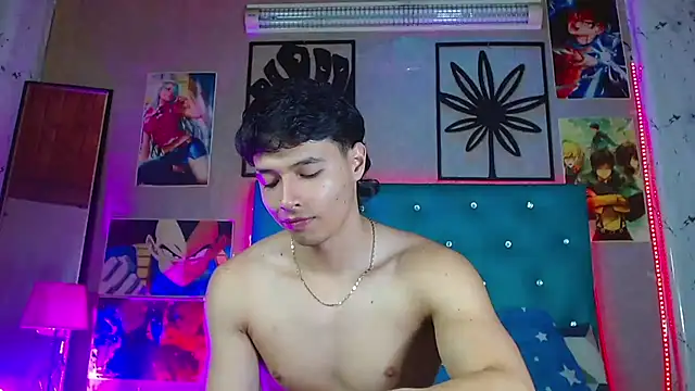 LiamAndrewzz live cam on StripChat