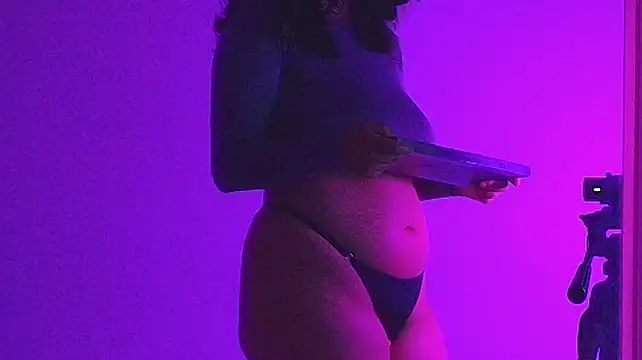 bella_swwan_ webcam
