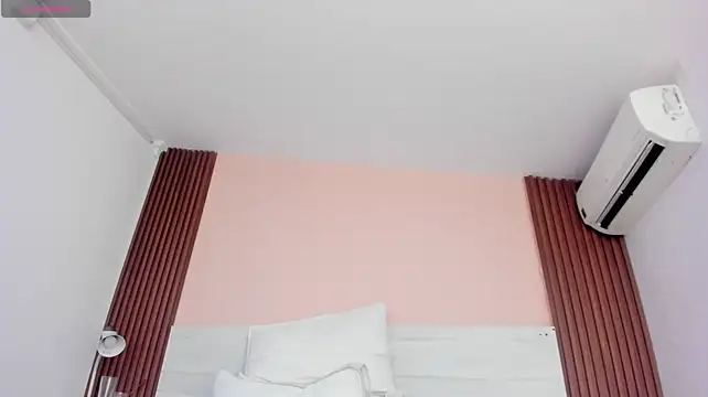 Bruno_fox live cam on StripChat