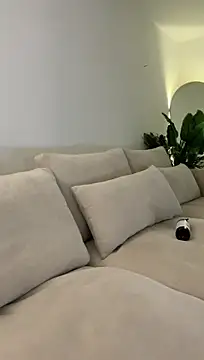 MissSarahMoretti webcam