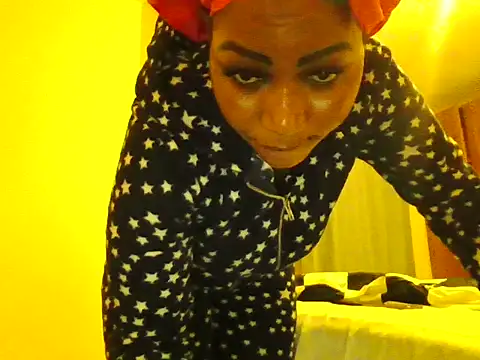 SexyEbony011 webcam