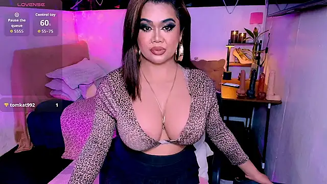 asiankatyhuge webcam