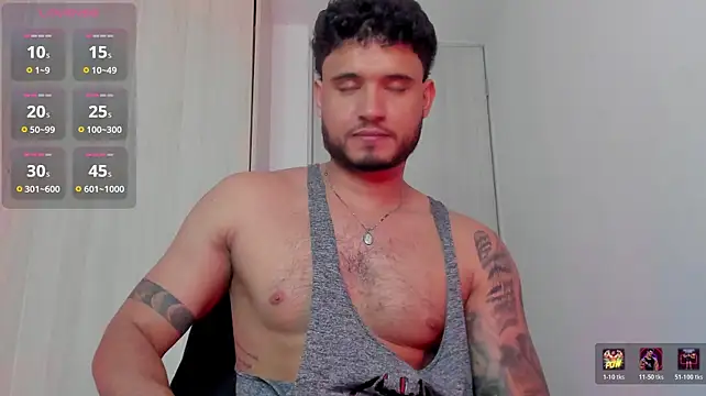 AUSTINN_TORRES live cam on StripChat