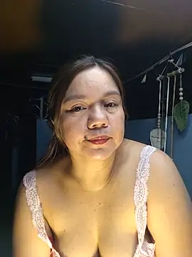 ambersmile live cam on StripChat