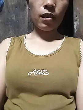 Twiwo99 live cam preview