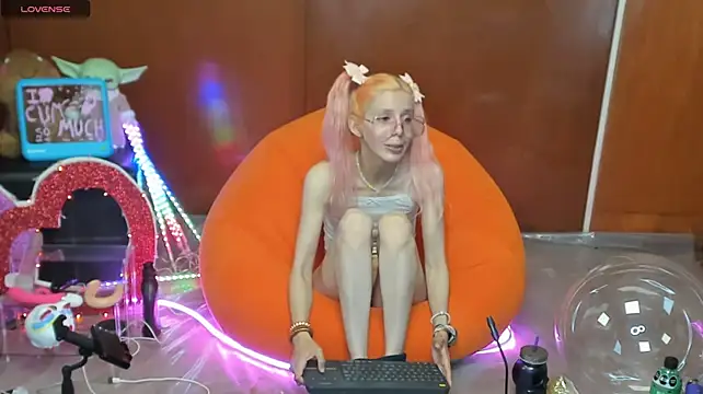 skinygirl (F young) - show nude play pussy