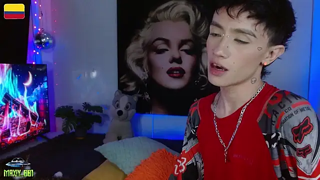maxiy_001 live cam