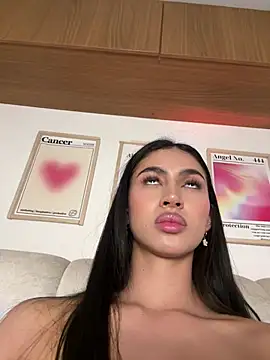 maddy_bronw_ live cam