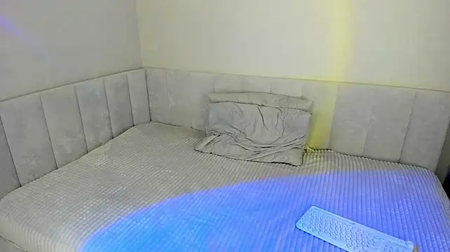 Black_Dollarss webcam
