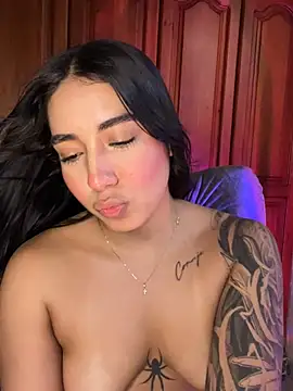 KaditaNavarro webcam