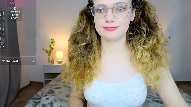 _Shy_bunny_ webcam