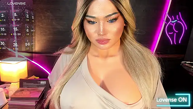 TempestousPleasure live cam on StripChat