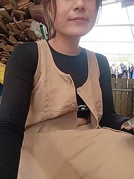 Linda-yiyi webcam