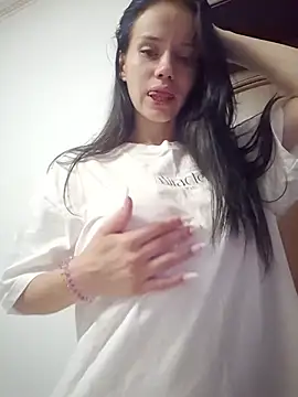 LunnaHayses live cam on StripChat