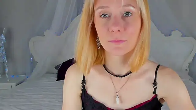 NikaBond webcam