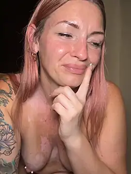 MaggieMayI webcam