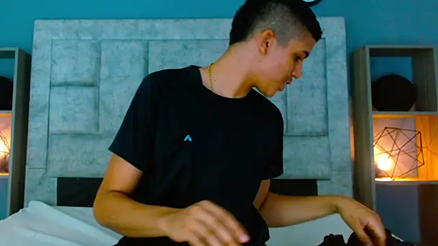 Lukaz_Caballero webcam
