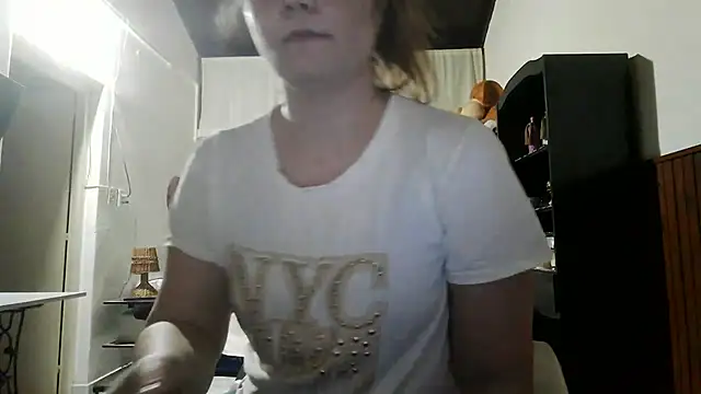 Mikii_ webcam