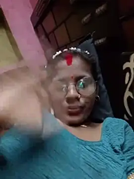 Hot_khusi753