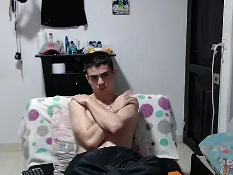 Zac_Efront live sex cam