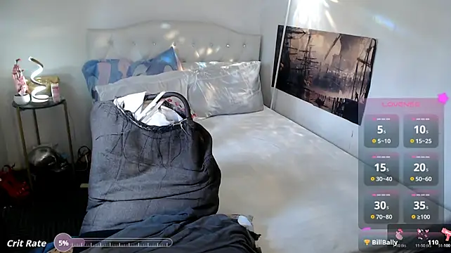 NinaDOM4CUM webcam