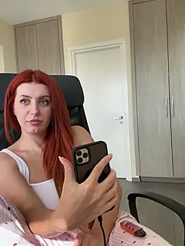 RoxxyDallas live cam