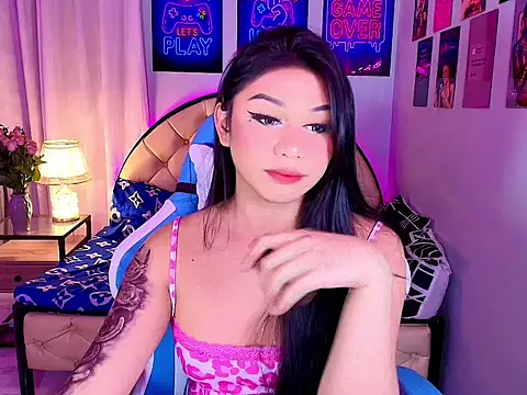 SexxyTsLoverr webcam