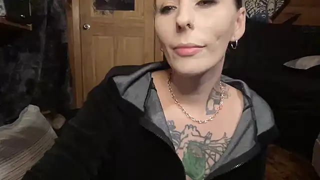 TeenyDoll webcam