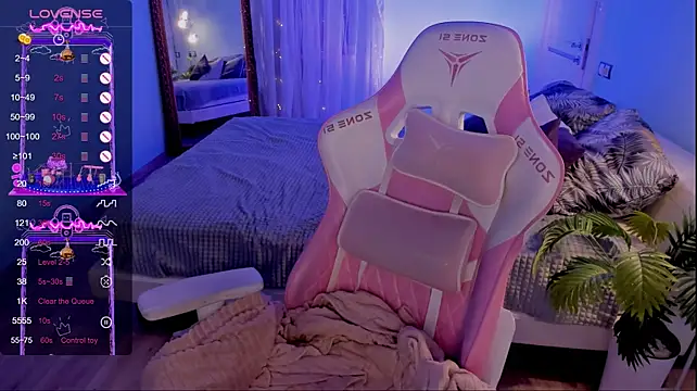 AnyaTaylor_