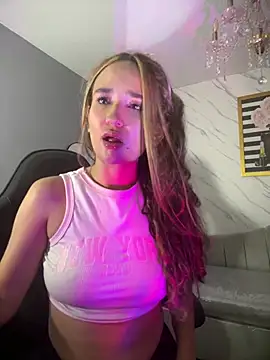 bella_vibess_s webcam