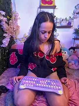 Eymmy_24 🔯 free webcam