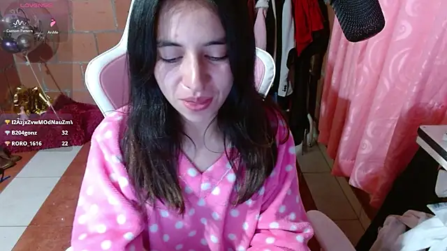 Maggie_Fox3 live cam preview