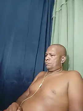 bigblackcock75 (M mature) - milk