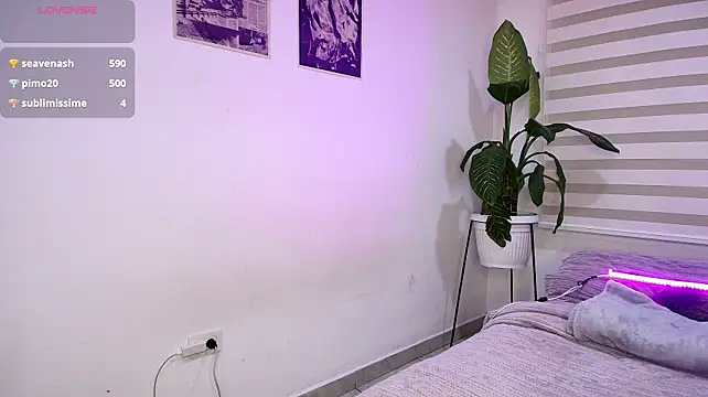 Sky_Intimate webcam